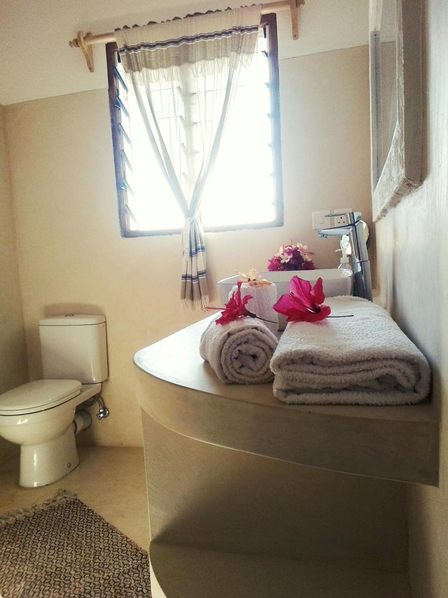 Bed and Breakfast Shira House Watamu Zewnętrze zdjęcie
