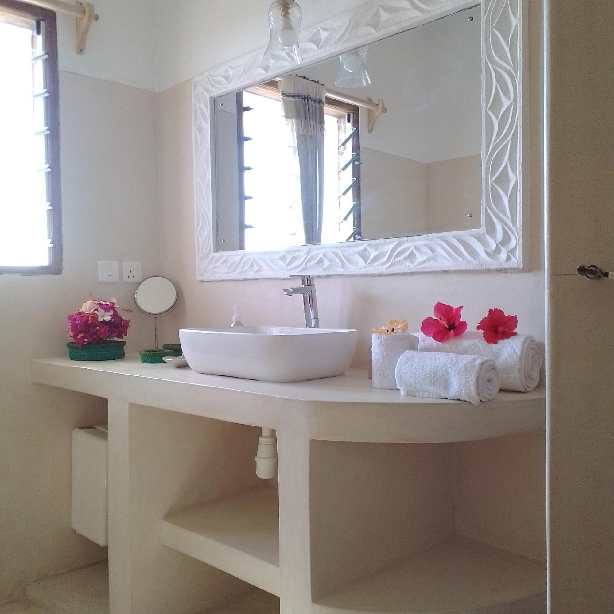 Bed and Breakfast Shira House Watamu Zewnętrze zdjęcie