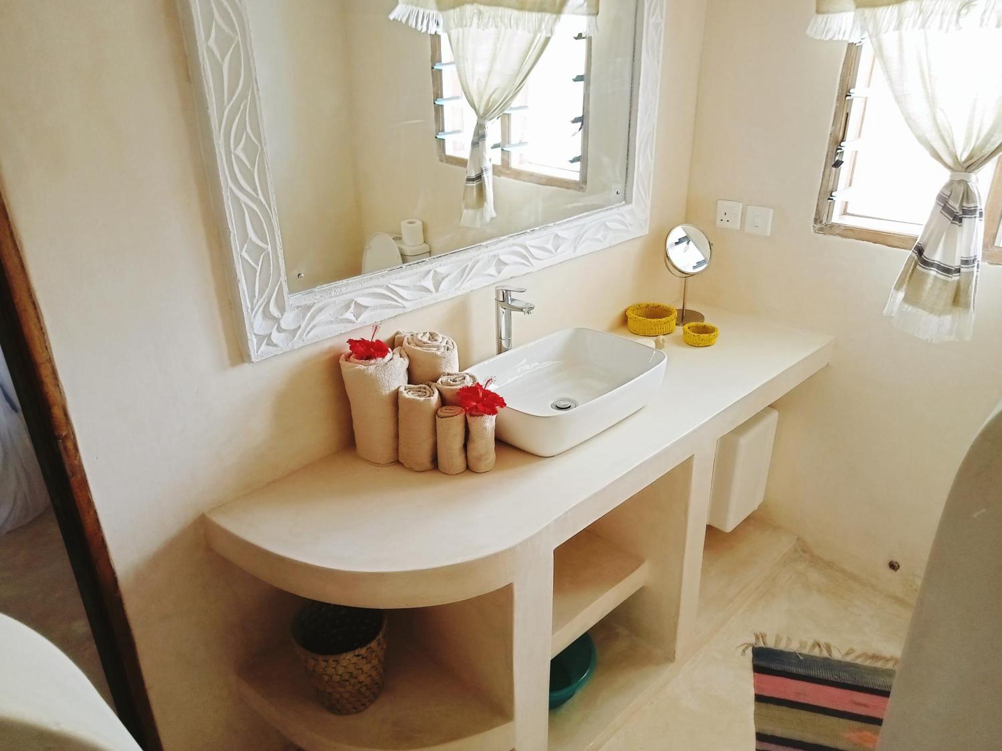 Bed and Breakfast Shira House Watamu Zewnętrze zdjęcie